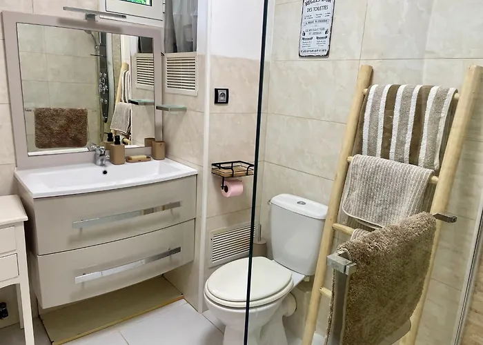 Maison Azurelienne Guest house